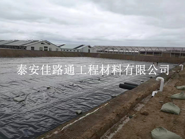 HDPE防滲土工膜施工建設(shè)前要進行質(zhì)量把控 HDPE防滲土工膜施工建設(shè)前要進行質(zhì)量把控