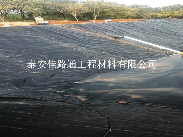 污水處理防滲膜施工規(guī)范:簡(jiǎn)明創(chuàng)新指南 污水處理防滲膜施工規(guī)范:簡(jiǎn)明創(chuàng)新指南