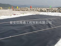 污水處理防滲膜裁剪技巧：精準高效，助力環(huán)保